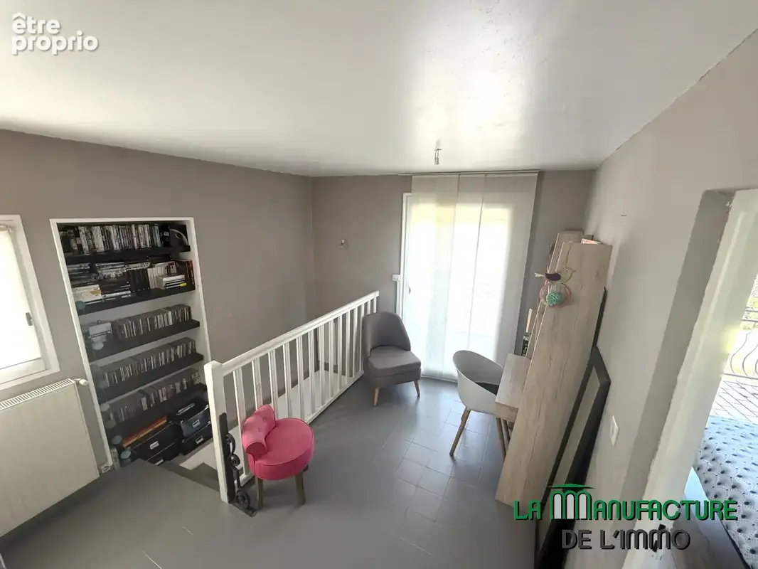 Maison de ville de 82 m2 avec terrasse et jardin de 126 m2 / le chambon-feugerolles-secteur Gaffard. - photo 20