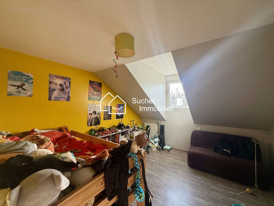 Appartement à POISY