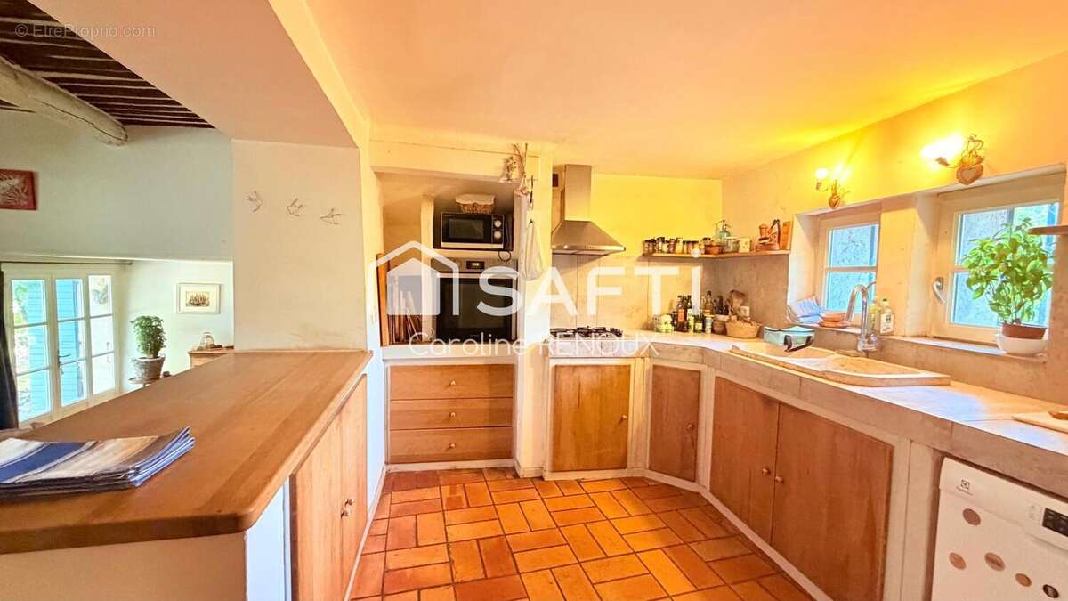 Maison 124 m² à Cucuron  - photo 6
