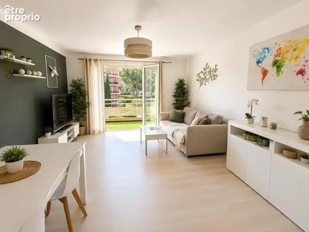 A vendre : t4 de 100 m² avec terrasse - saint-raphael - photo 2