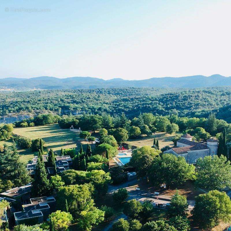 Appartement à BERRIAS-ET-CASTELJAU