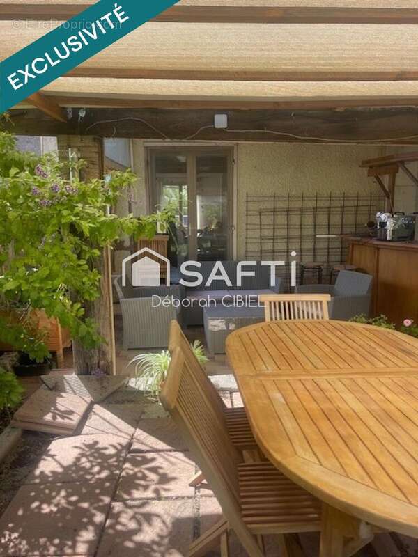 Photo 2 - Maison à LA FARE-LES-OLIVIERS