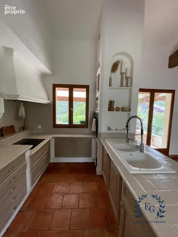 Maison 5 pièces 138 m² à vendre à Evenos (83330) - photo 6