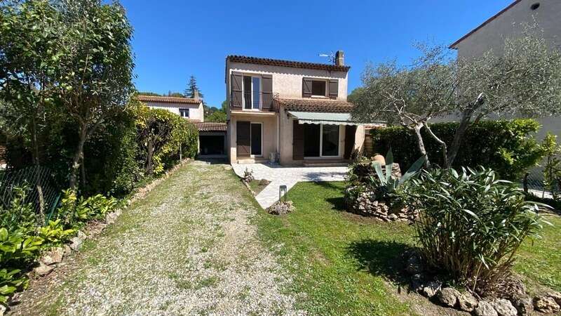 Maison à AURIBEAU-SUR-SIAGNE