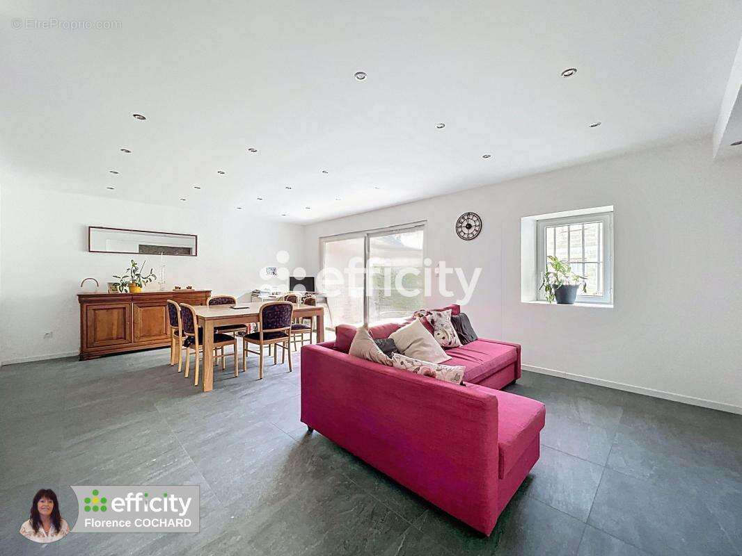 Appartement à VOUGY