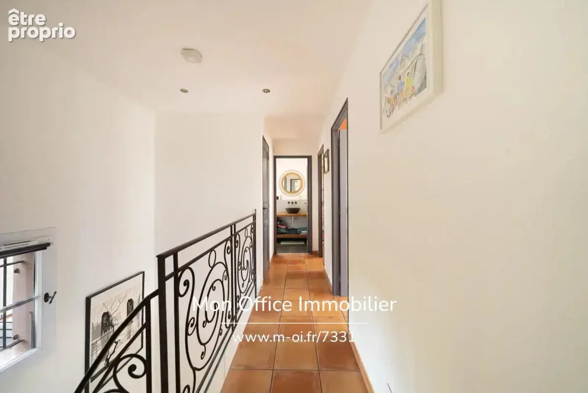 Référence : 7331-PAN - Maison 5 pièces de 130 m² avec piscine à Puyricard - photo 13