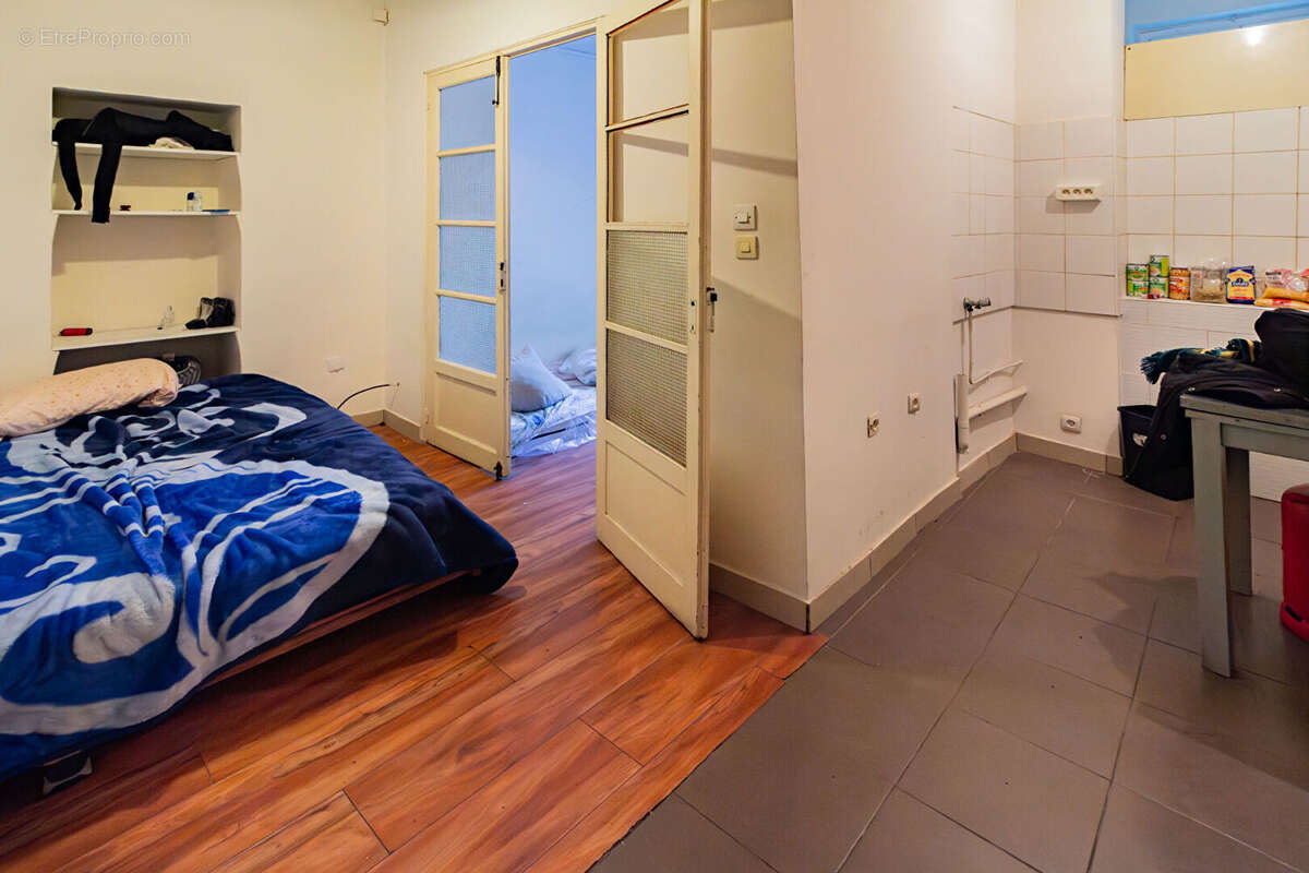 Appartement à MARSEILLE-2E