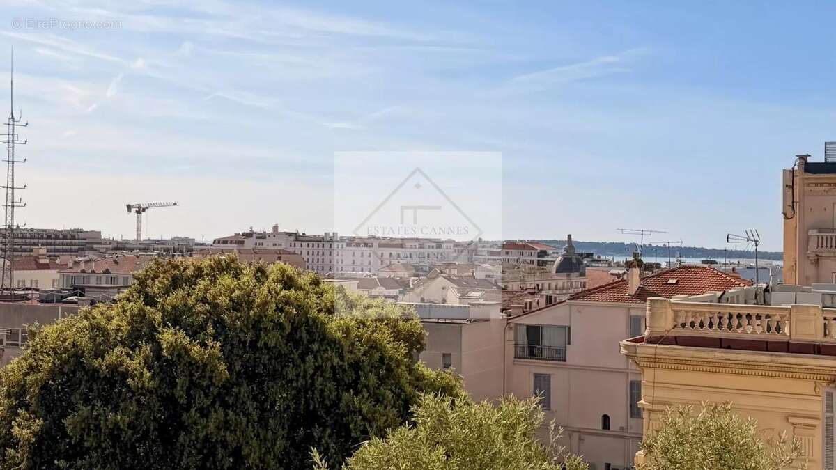 Appartement à CANNES