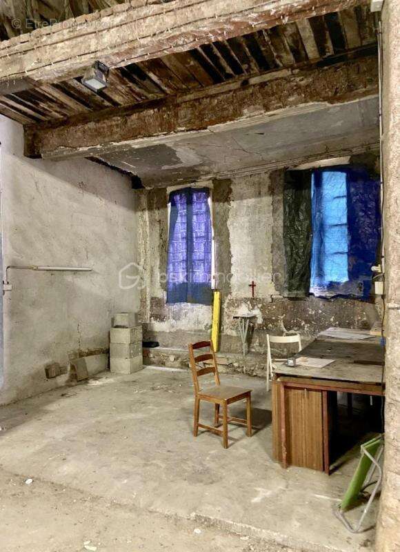 Appartement à LORGUES