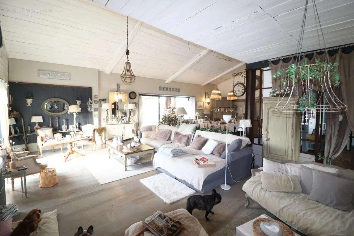 Maison à SAINTE-FOY-LA-LONGUE