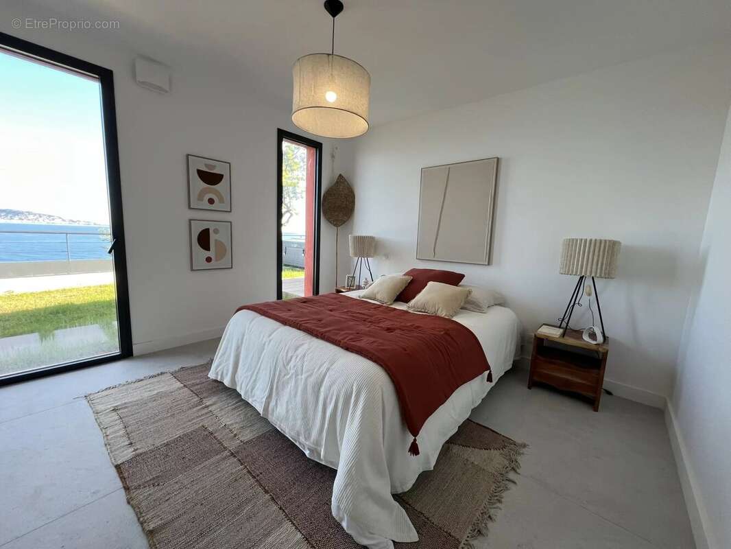 Appartement à THEOULE-SUR-MER