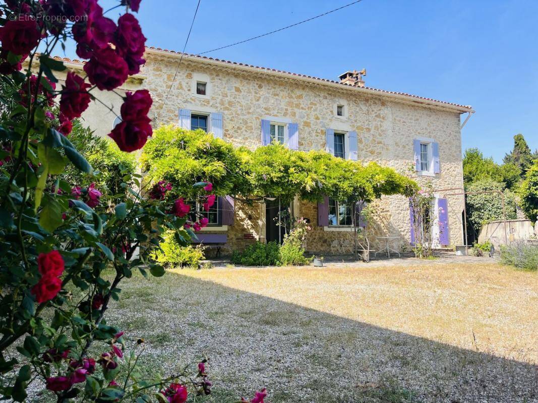 Maison à GOUDARGUES