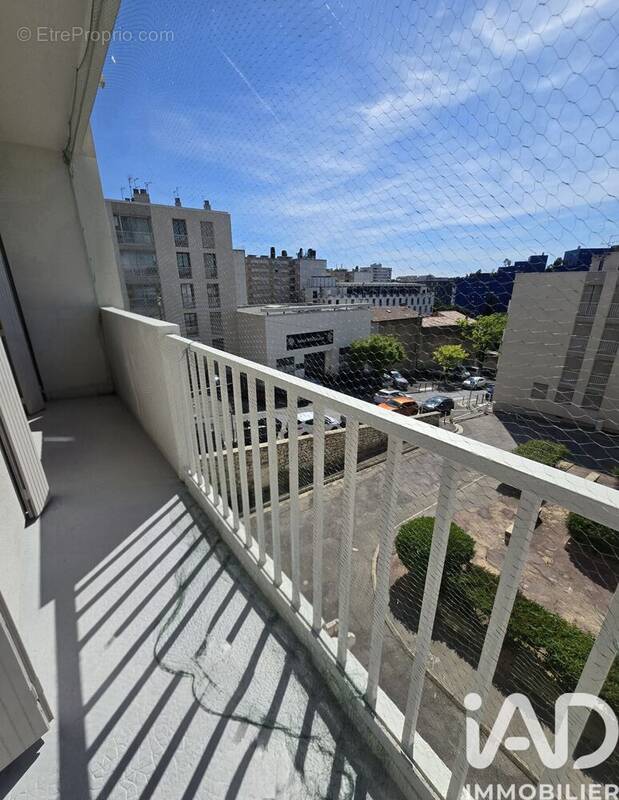 Photo 1 - Appartement à MARSEILLE-4E