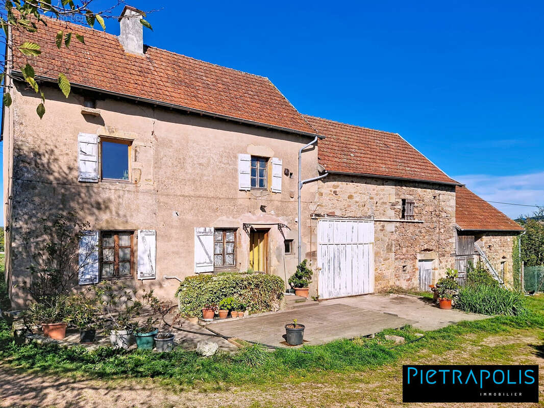Maison à COLOMBIER-EN-BRIONNAIS