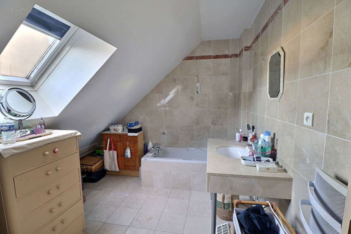 Appartement à MILLY-LA-FORET