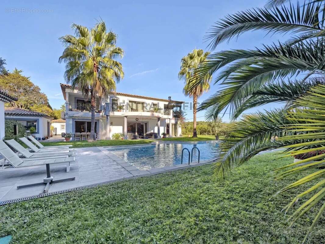 Maison à MOUGINS