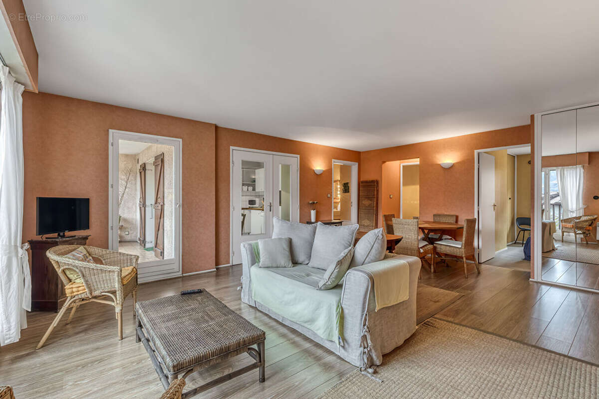 Appartement à SEVRIER