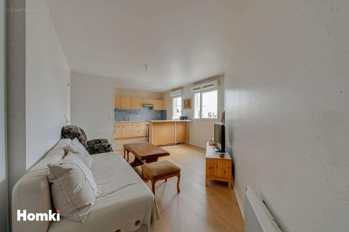 Appartement T3 de 59 m² à Drancy 93700, Rue Marcelin Berthelot - photo 2