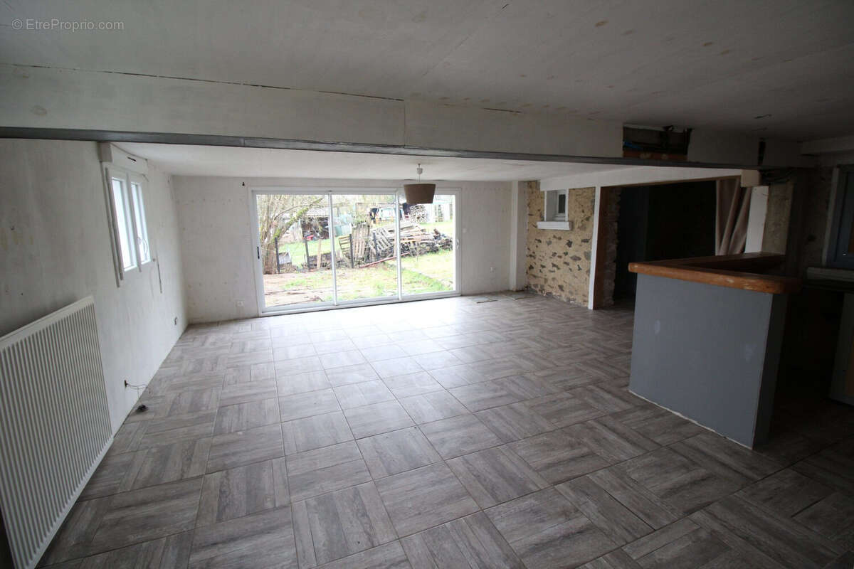 Maison 150 m² à Chassenon  - photo 7
