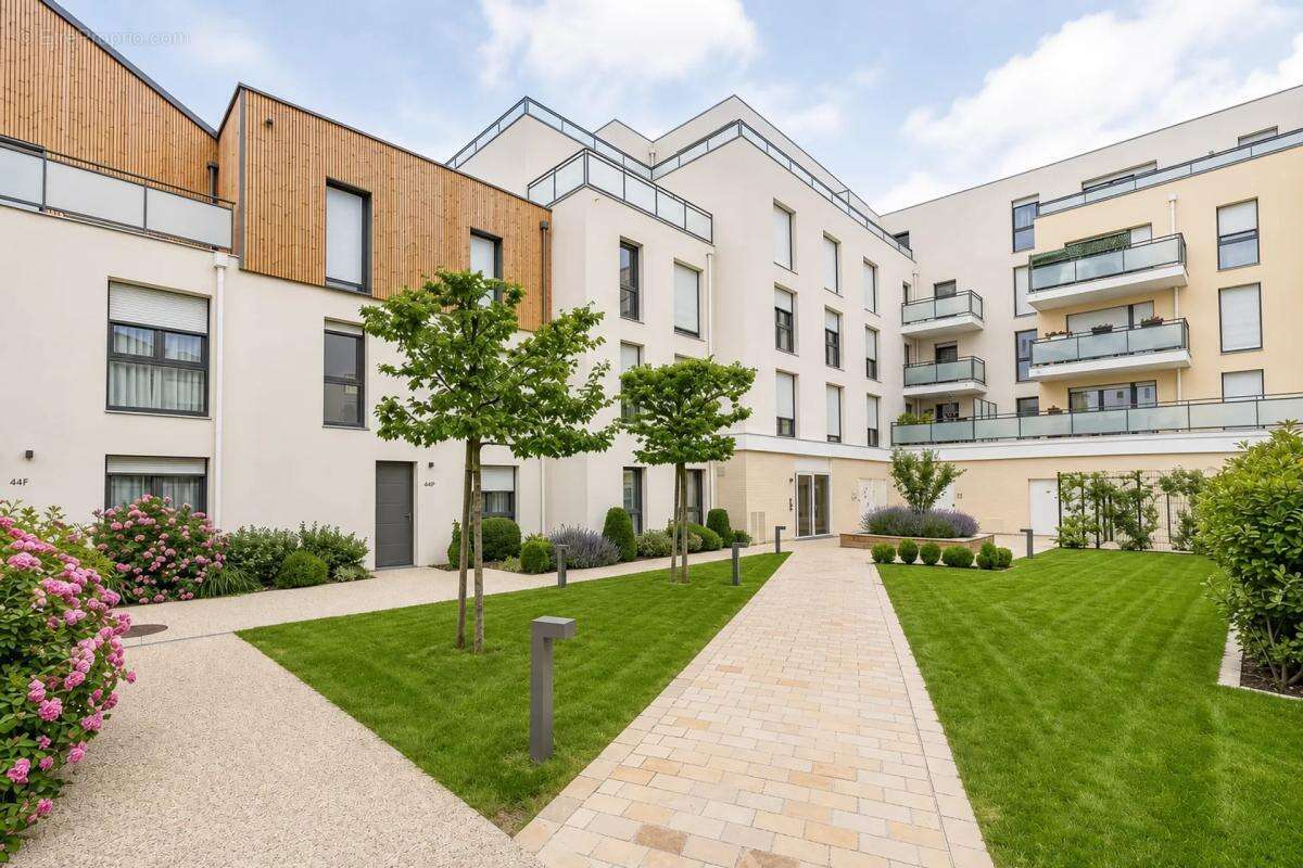 Appartement à MOISSY-CRAMAYEL