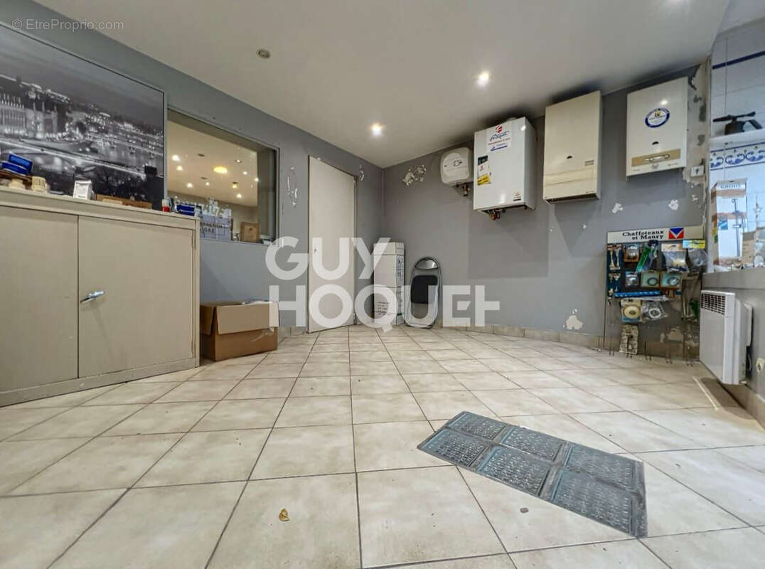 Commerce à SAINT-DENIS