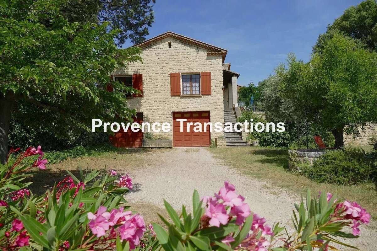 Maison à SARRIANS