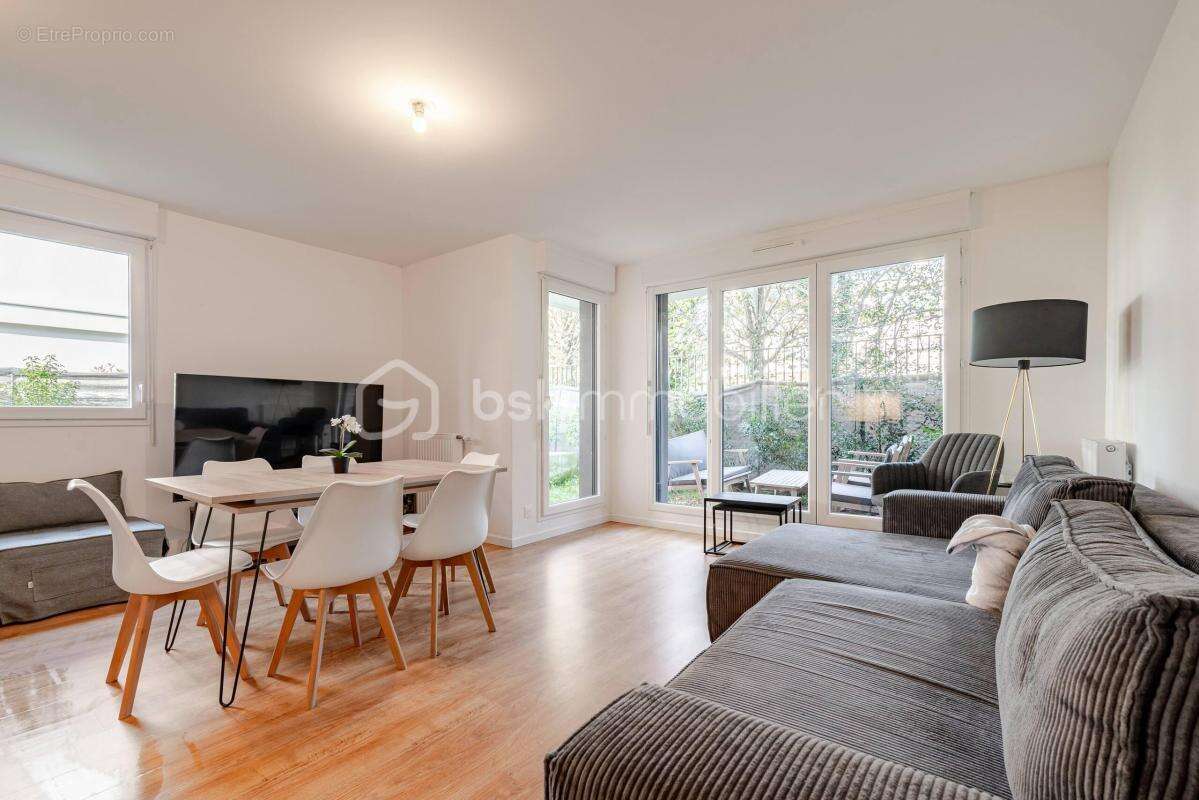 Appartement à VAIRES-SUR-MARNE