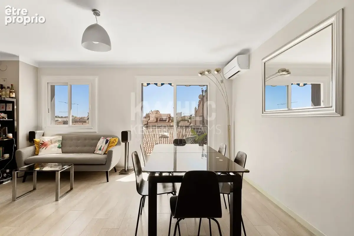 Appartement 4 pièces 92 m² à vendre à Cannes (06400) - photo 2