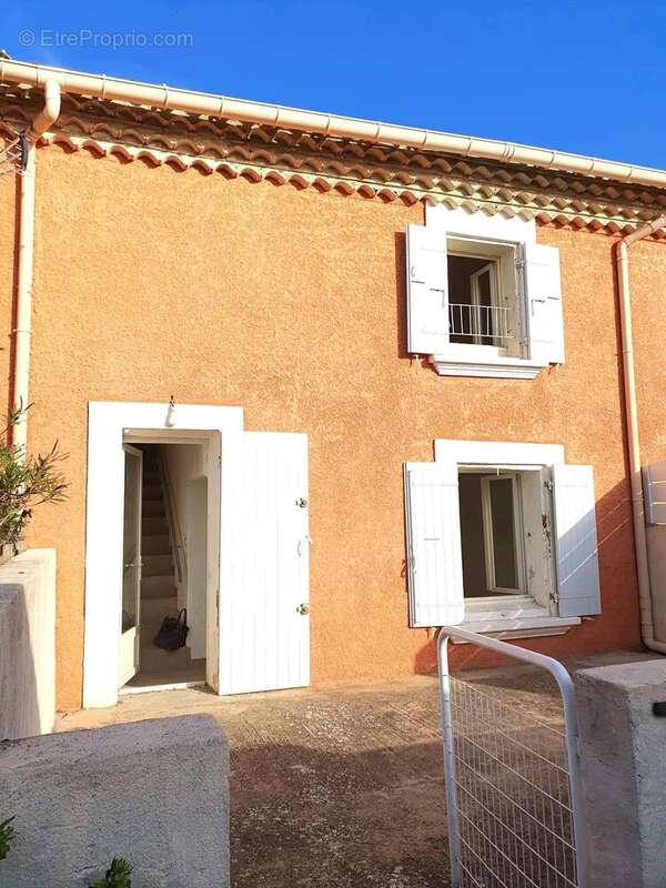 Maison à CAUMONT-SUR-DURANCE