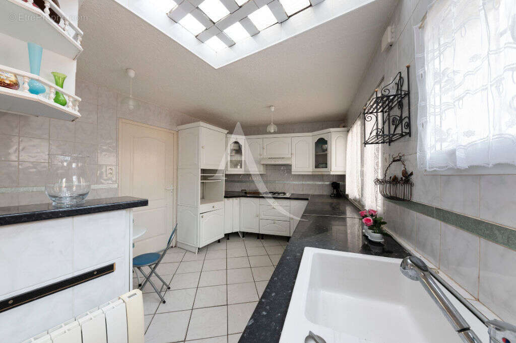 Maison à VAIRES-SUR-MARNE