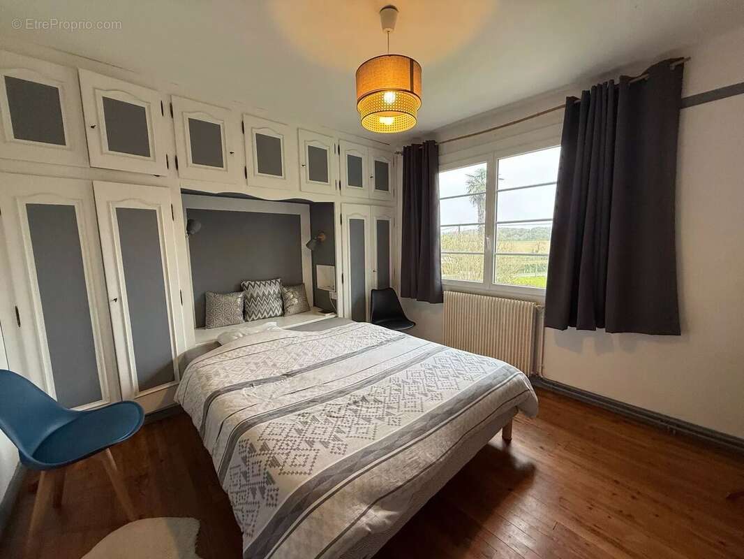 Maison à CASTAGNEDE