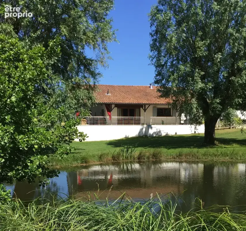 Maison à VENDOIRE