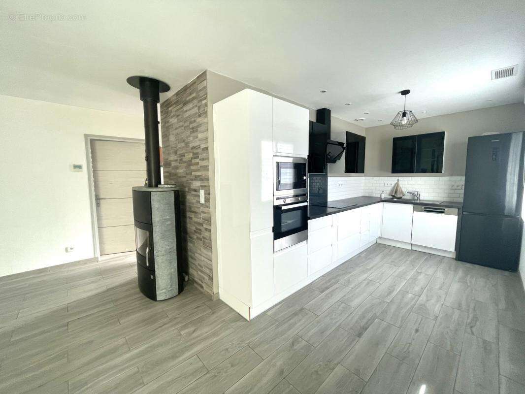 Maison à SAINT-XANDRE