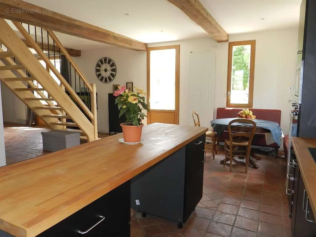 Maison à SAINT-PIERRE-SUR-DIVES