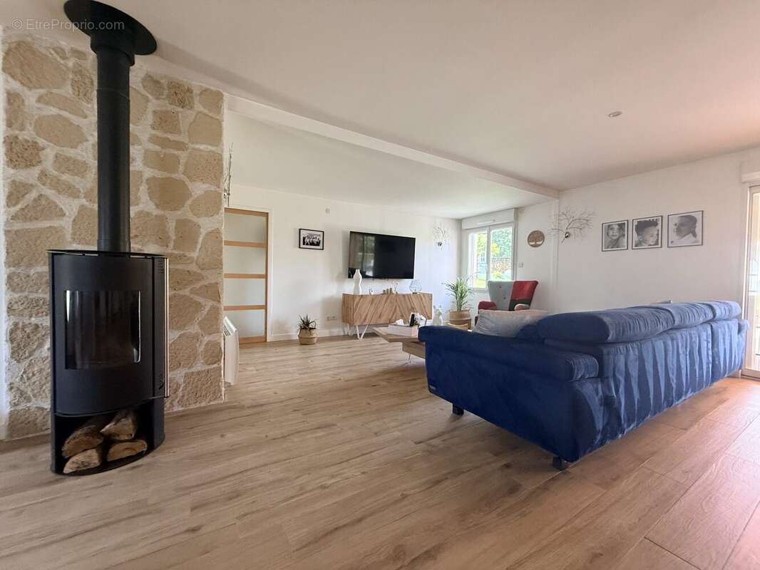 Maison à GREZ-EN-BOUERE