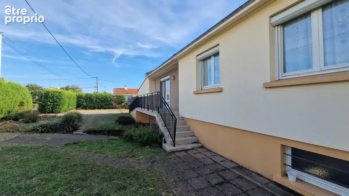 Maison à LE LOROUX-BOTTEREAU