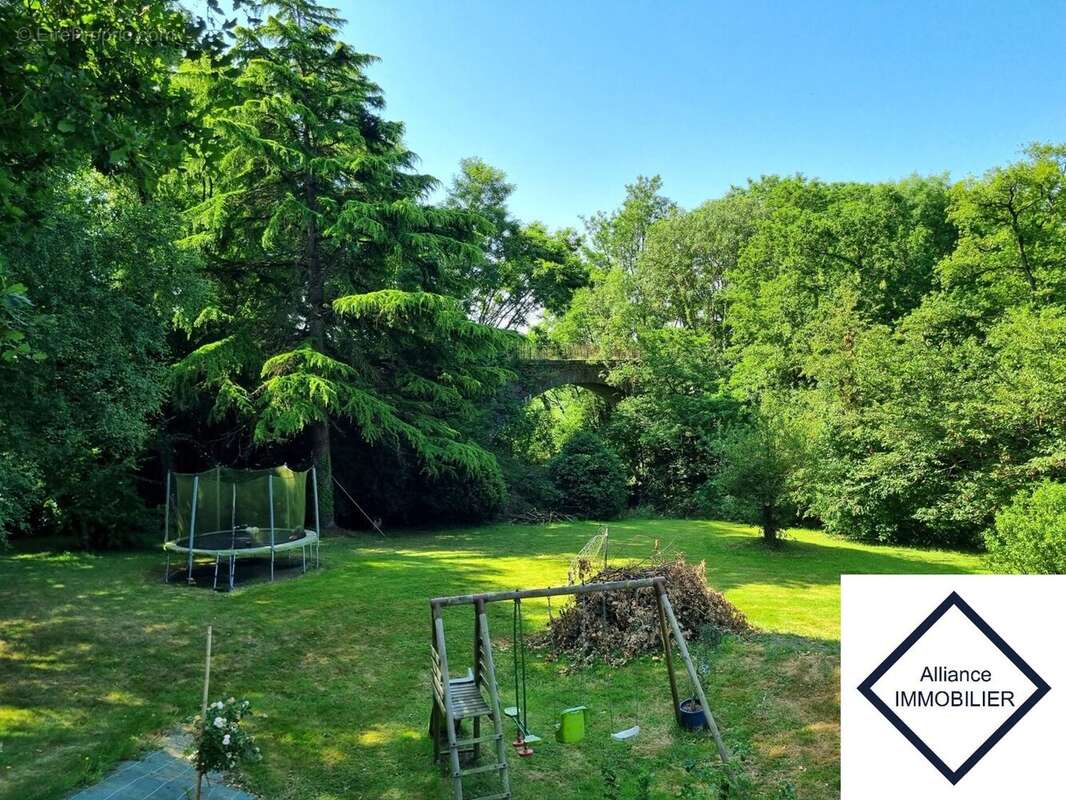 Maison à MONTAUBAN-DE-BRETAGNE