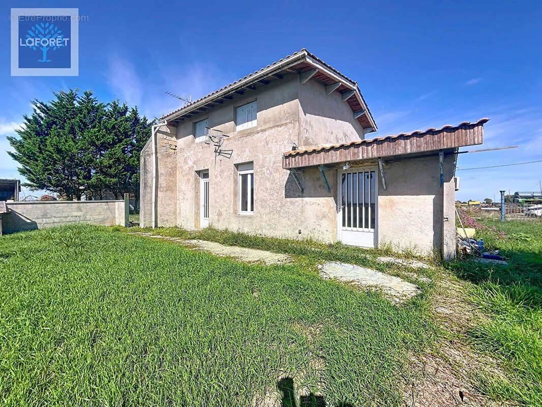 Maison à SAINT-AUBIN-DE-BLAYE