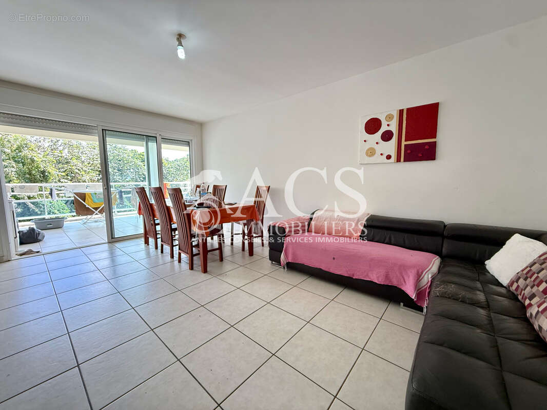 À vendre - appartement t4 avec terrasse et stationnement - au calme - le lamentin - photo 4