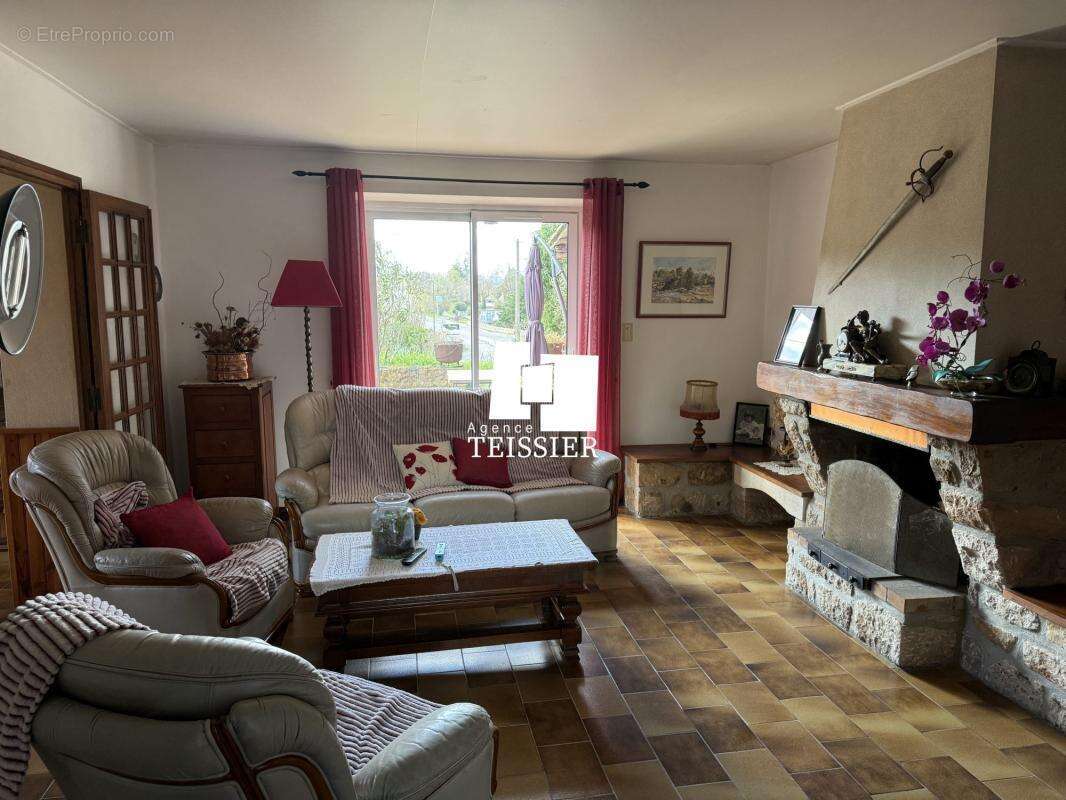 Maison à UZES