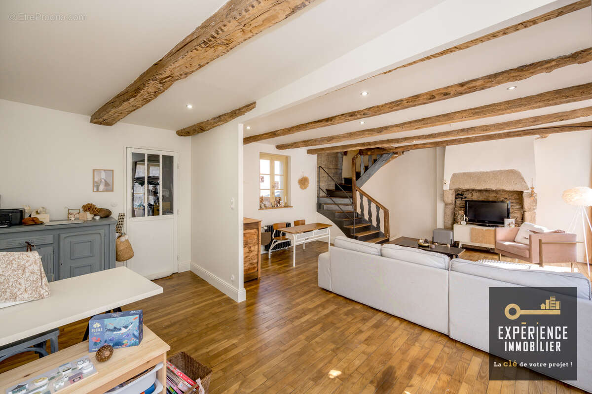 Maison à MONCONTOUR