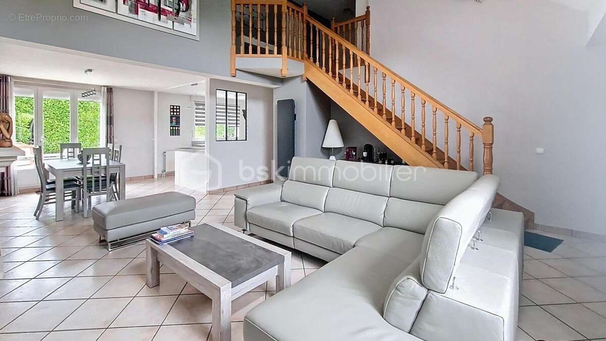 Maison à CLAYE-SOUILLY