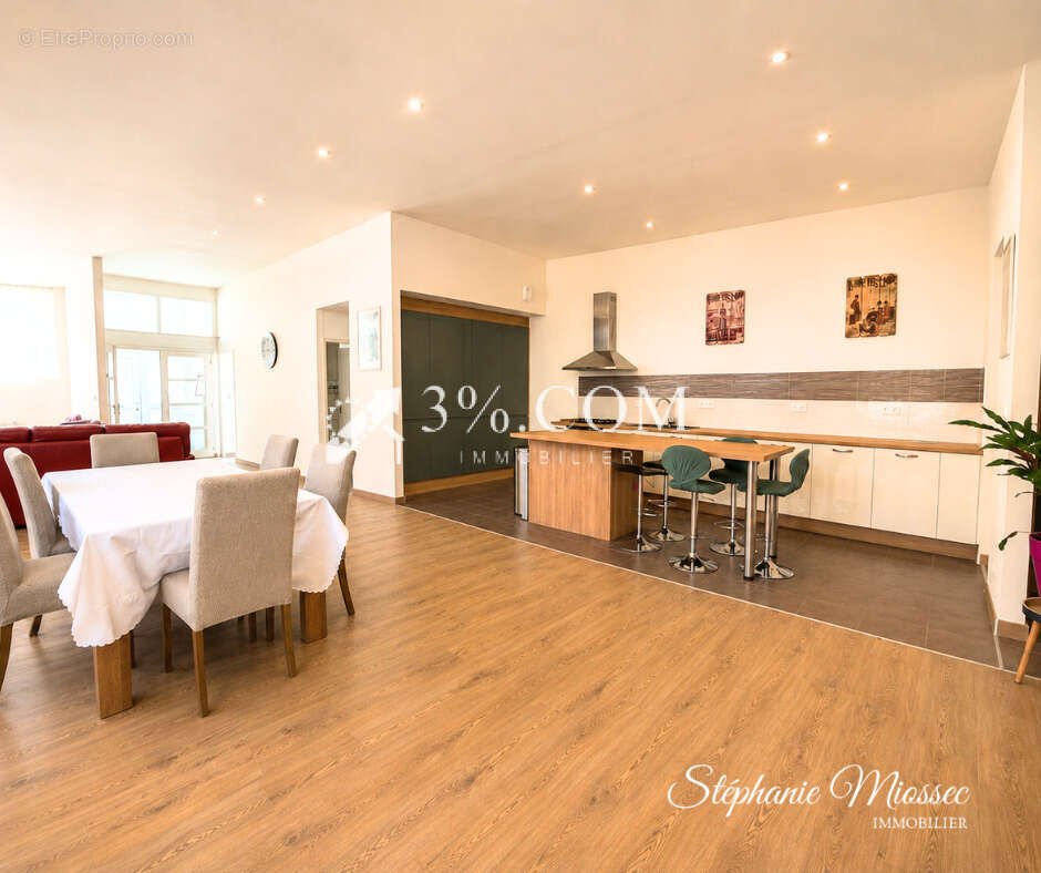 CHÂTELAUDREN   Bien atypique esprit loft avec dépendance en - photo 6