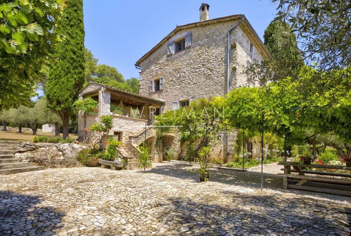 Authentique bastide provençale -Roquefort-les-Pins - photo 29