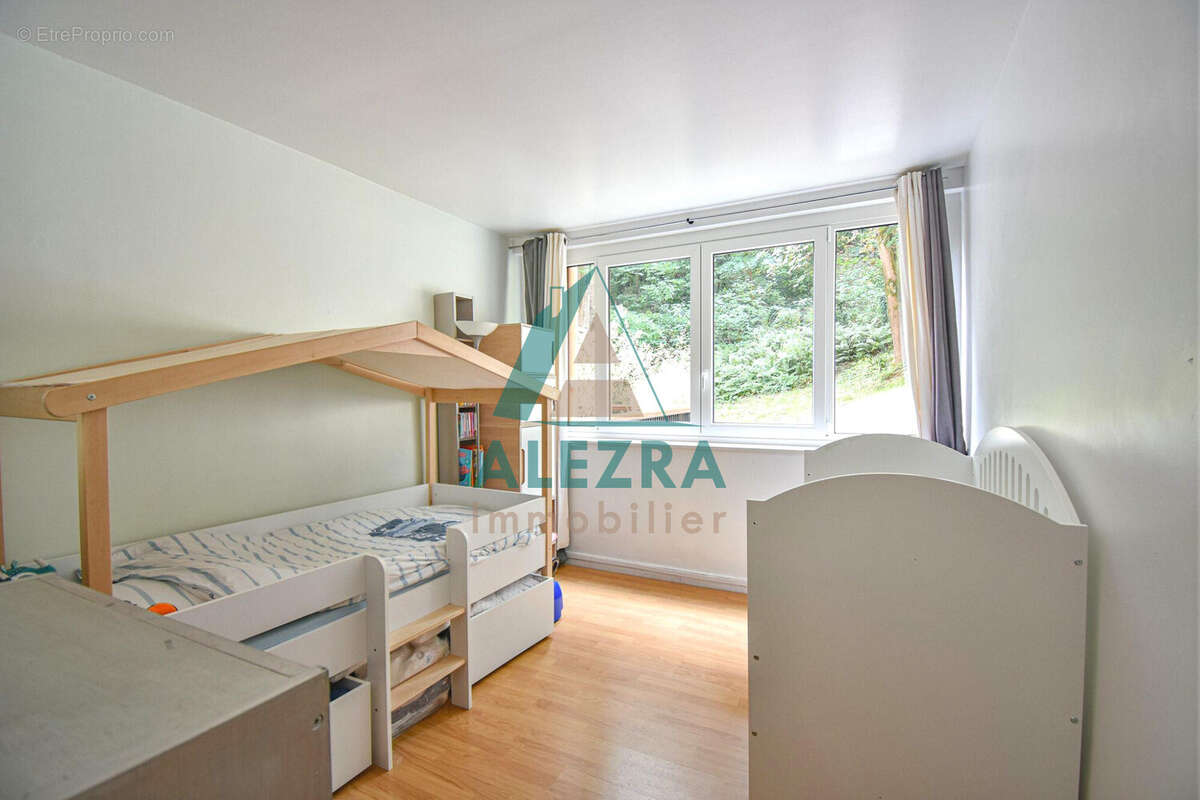 Appartement 85 m² à La Celle-Saint-Cloud  - photo 9