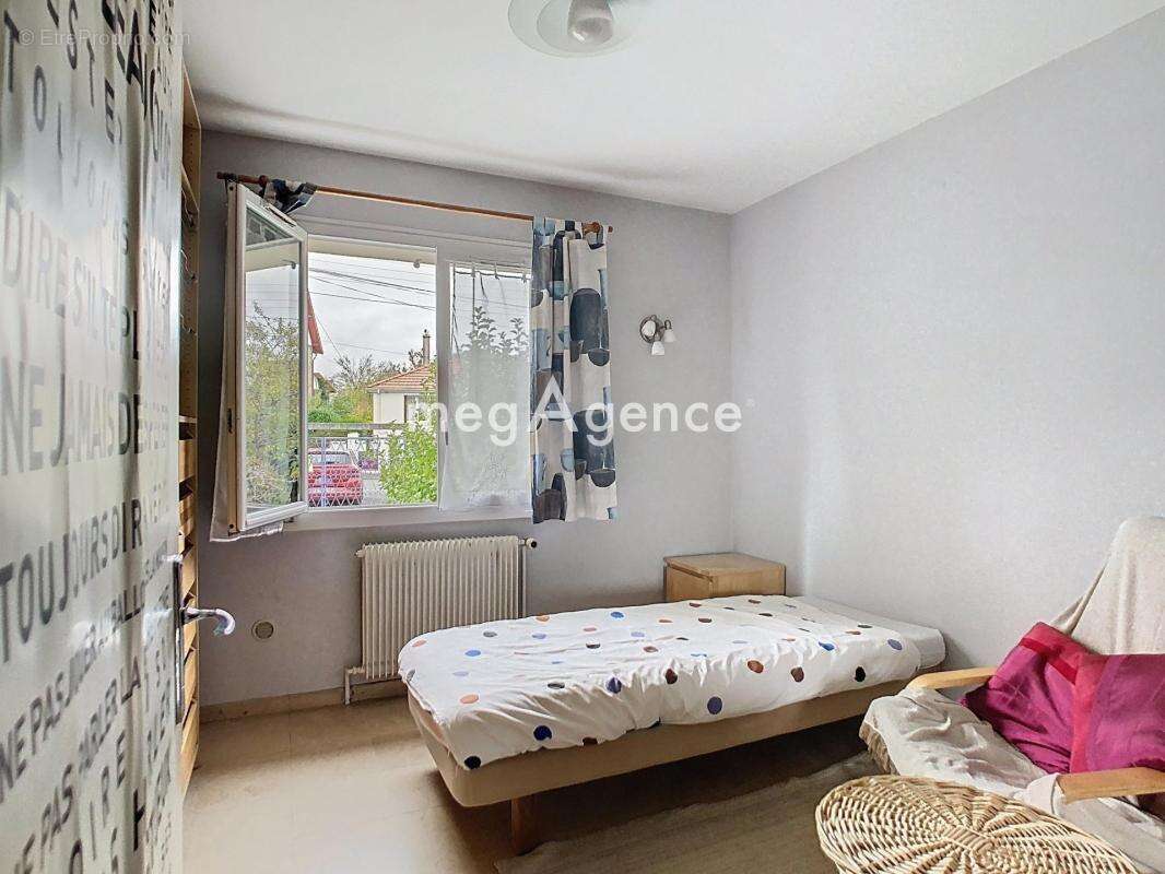 Maison à RIS-ORANGIS