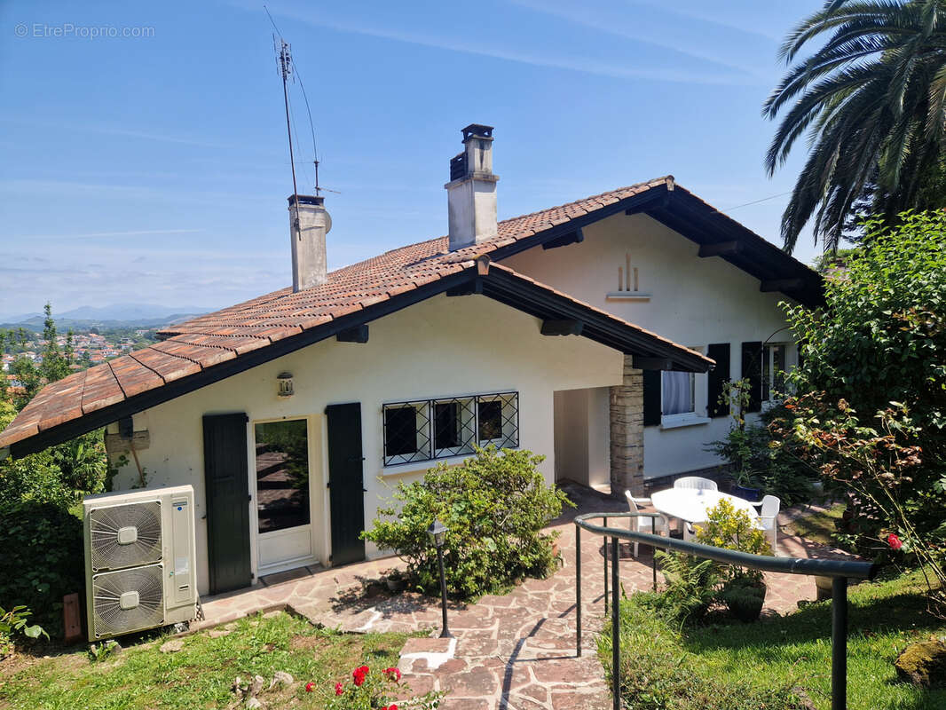 Maison à CIBOURE