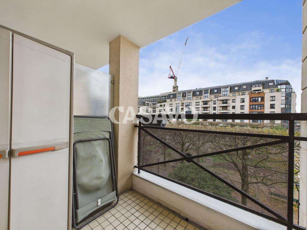 Appartement à CHARENTON-LE-PONT