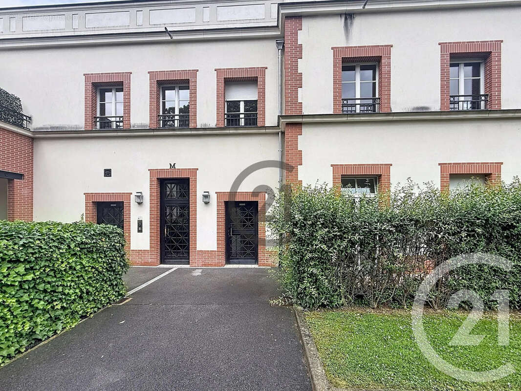 Appartement 42 m² à Reims  - photo 17