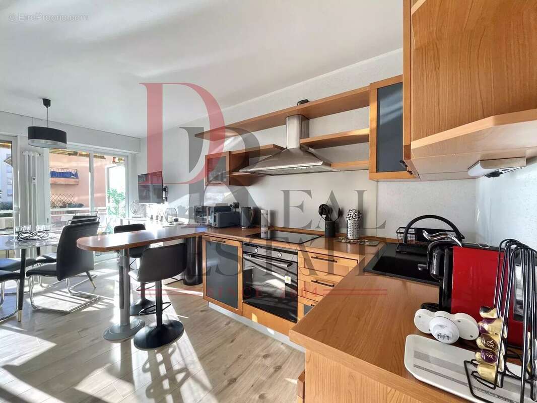 Appartement à ROQUEBRUNE-CAP-MARTIN